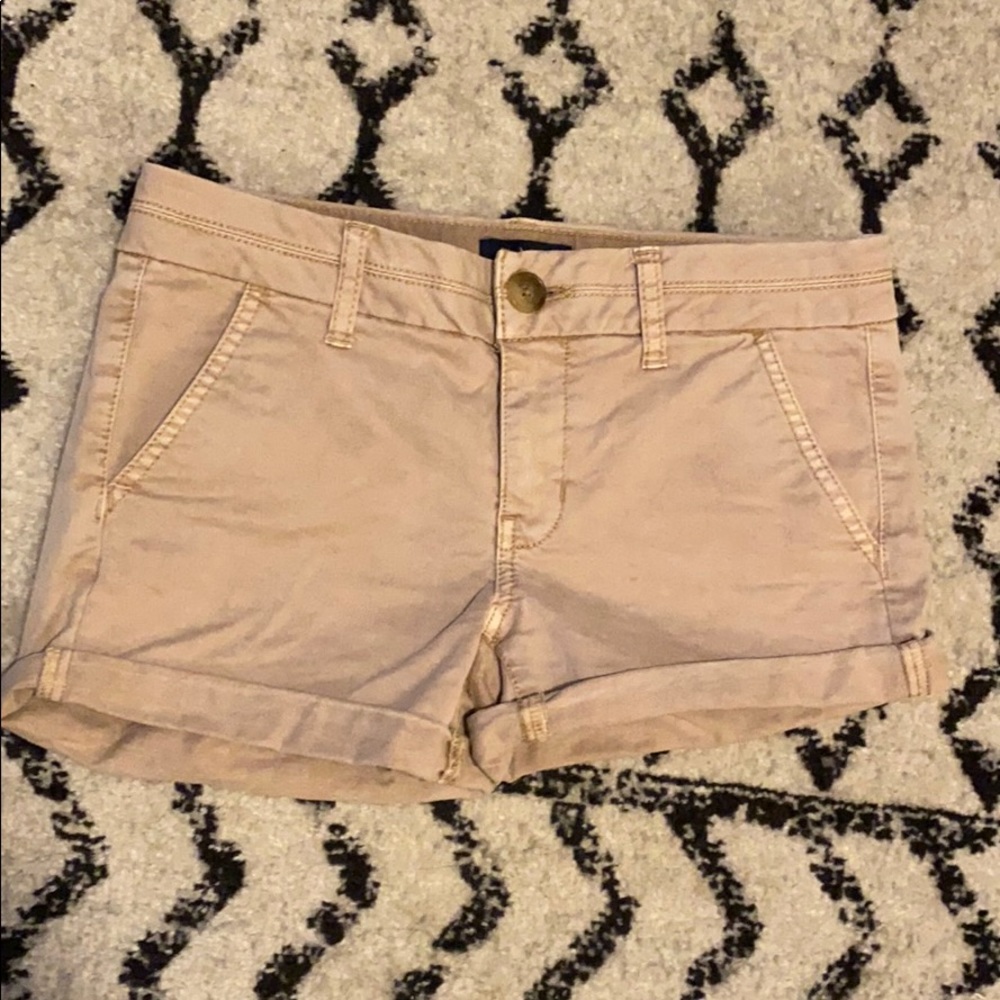 AEO Khaki Midi Shorts 2